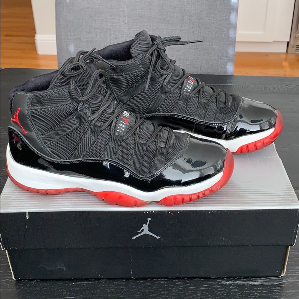 Jordan 11 Breds size 6y or 7.5 women